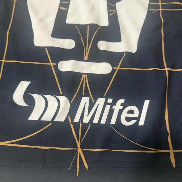 Pumas UNAM Liga MX Women’s Authentic Nike Jersey (X-Small) Retails for $95 - Picture 8 of 14